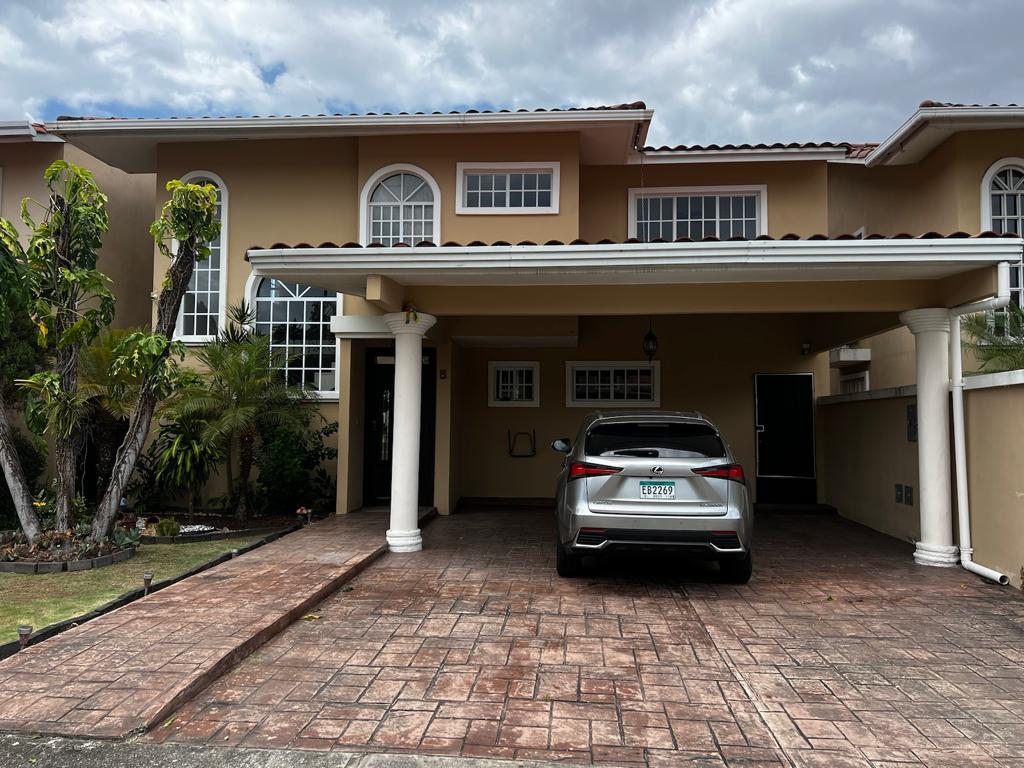 Casa Dúplex Castel Novo Chanis — Fachada