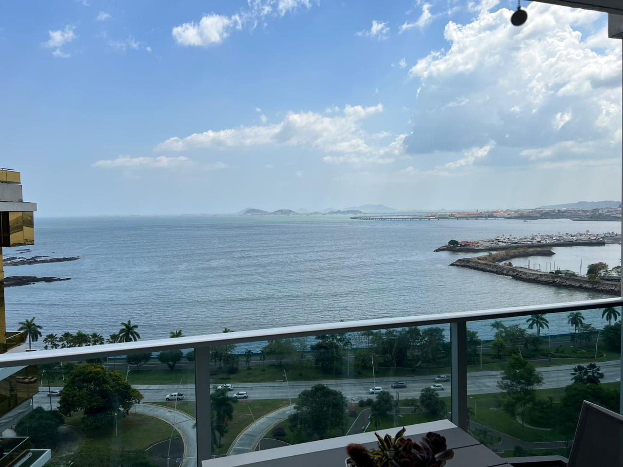 Waters on the Bay – Avenida Balboa foto 5