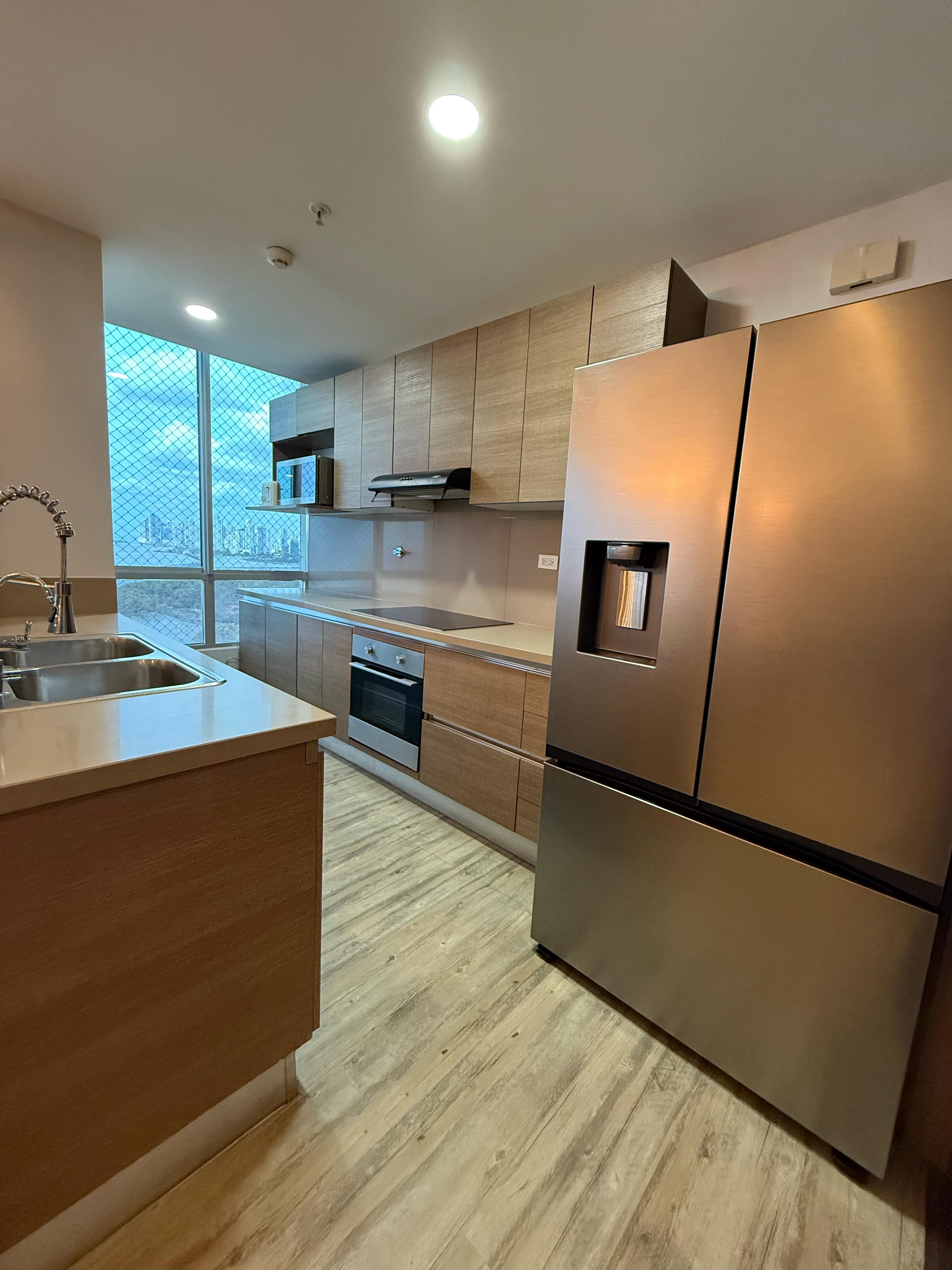PH MAUI – Costa del Este